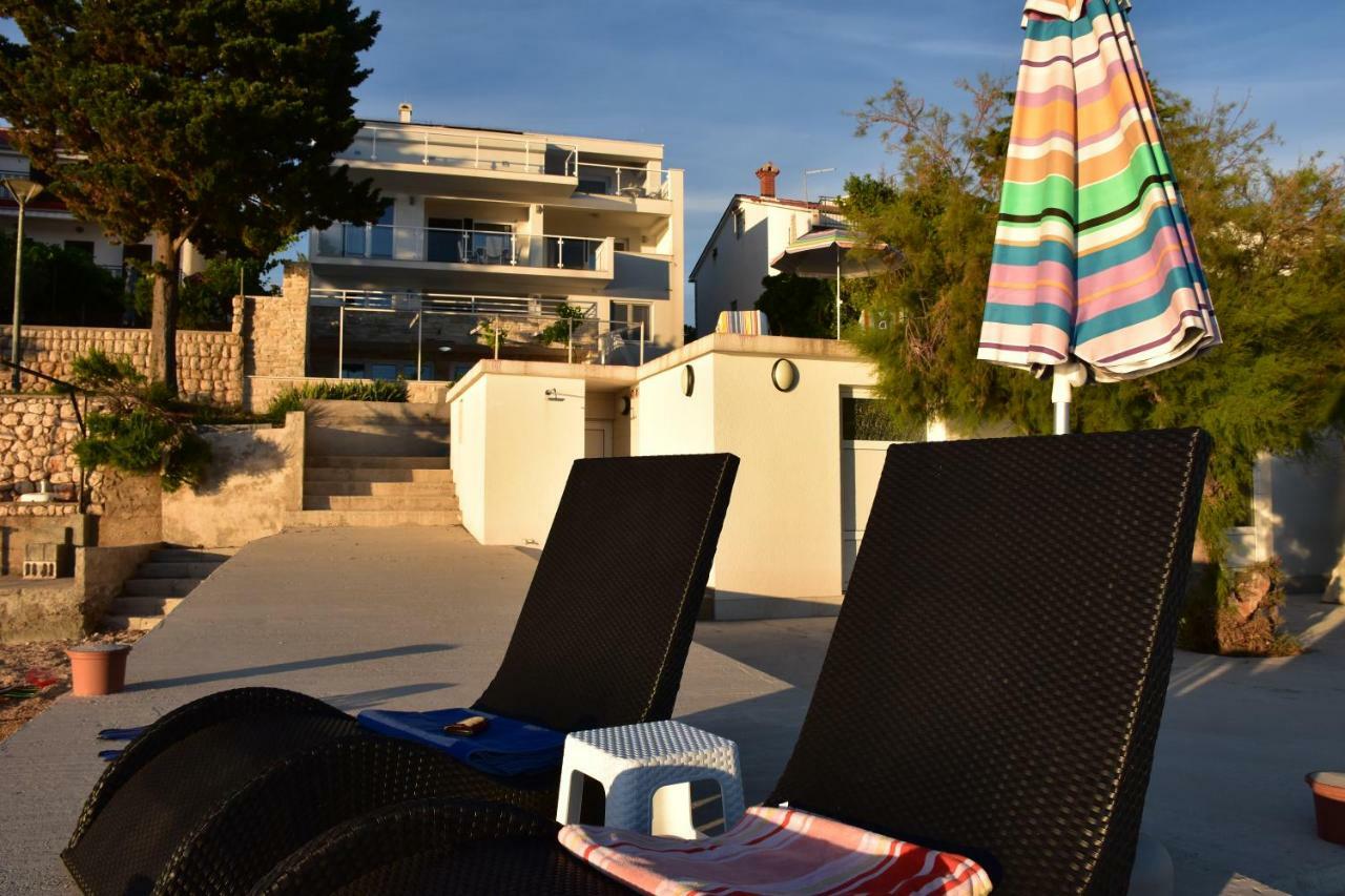 Beachfront Apartments - Villa Vita Stara Novalja Eksteriør billede