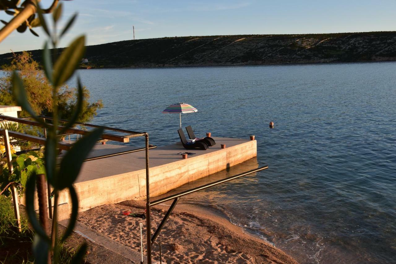 Beachfront Apartments - Villa Vita Stara Novalja Eksteriør billede