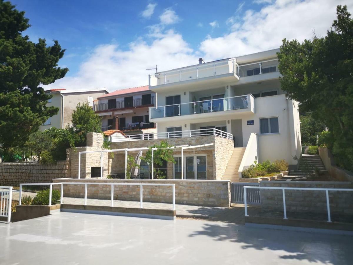 Beachfront Apartments - Villa Vita Stara Novalja Eksteriør billede